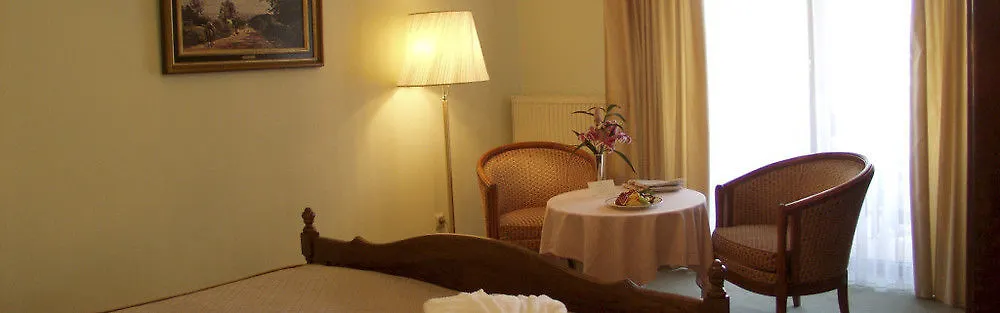 Eden Au Lac Echternach 4*,  Luxembourg