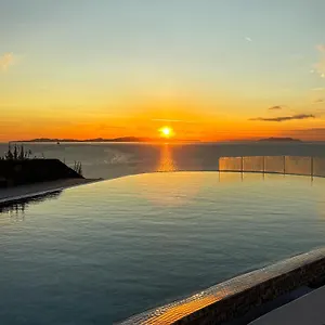 Hotel White Rock & Houlakia (Mykonos)